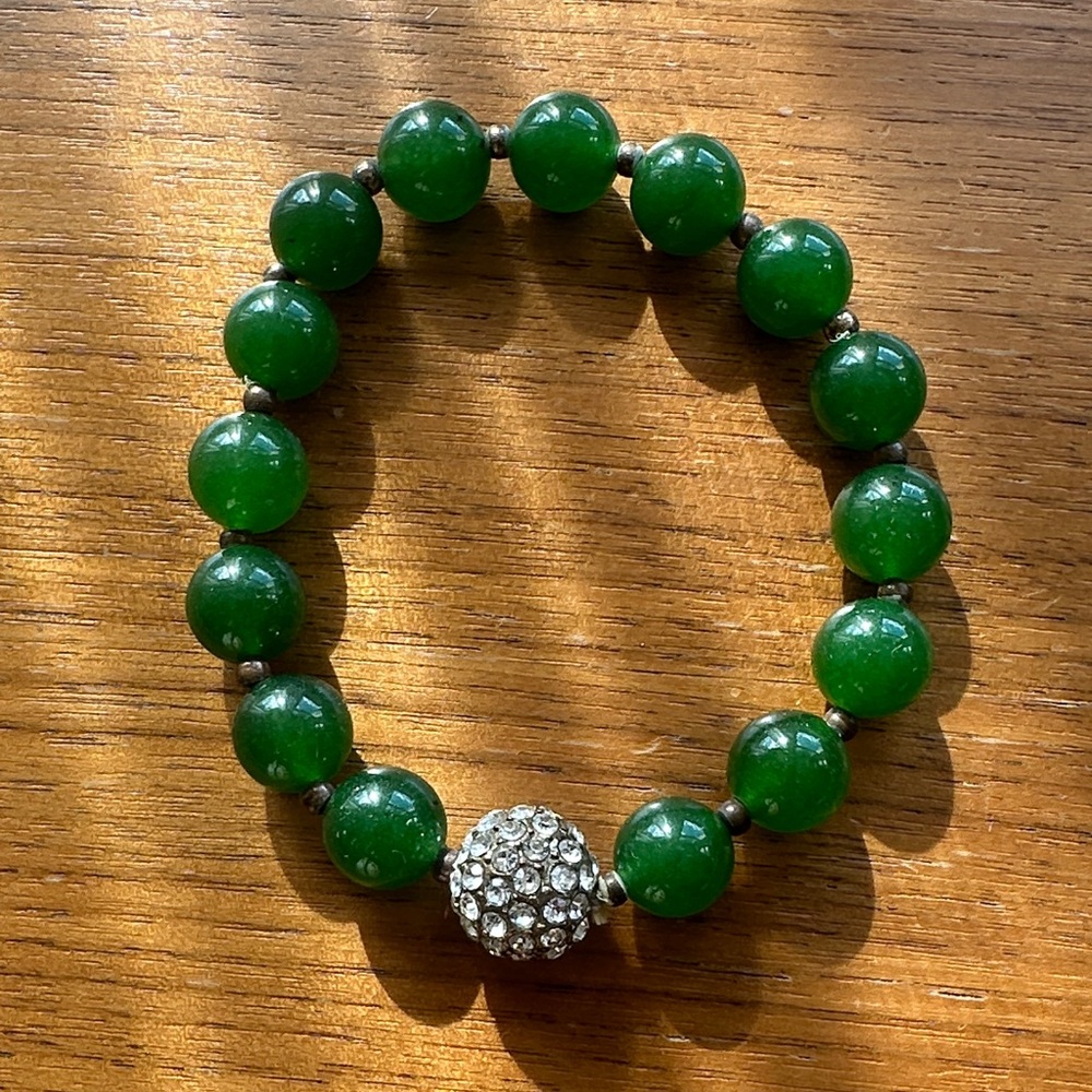 Natural Stone Green Beaded Bracelet with Silver Accent